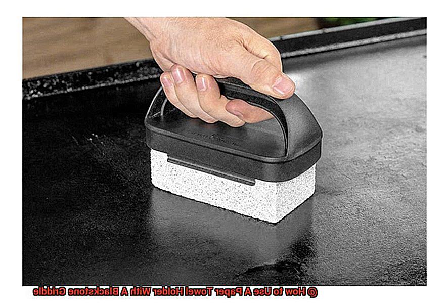 How to Use A Paper Towel Holder With A Blackstone Griddle-2