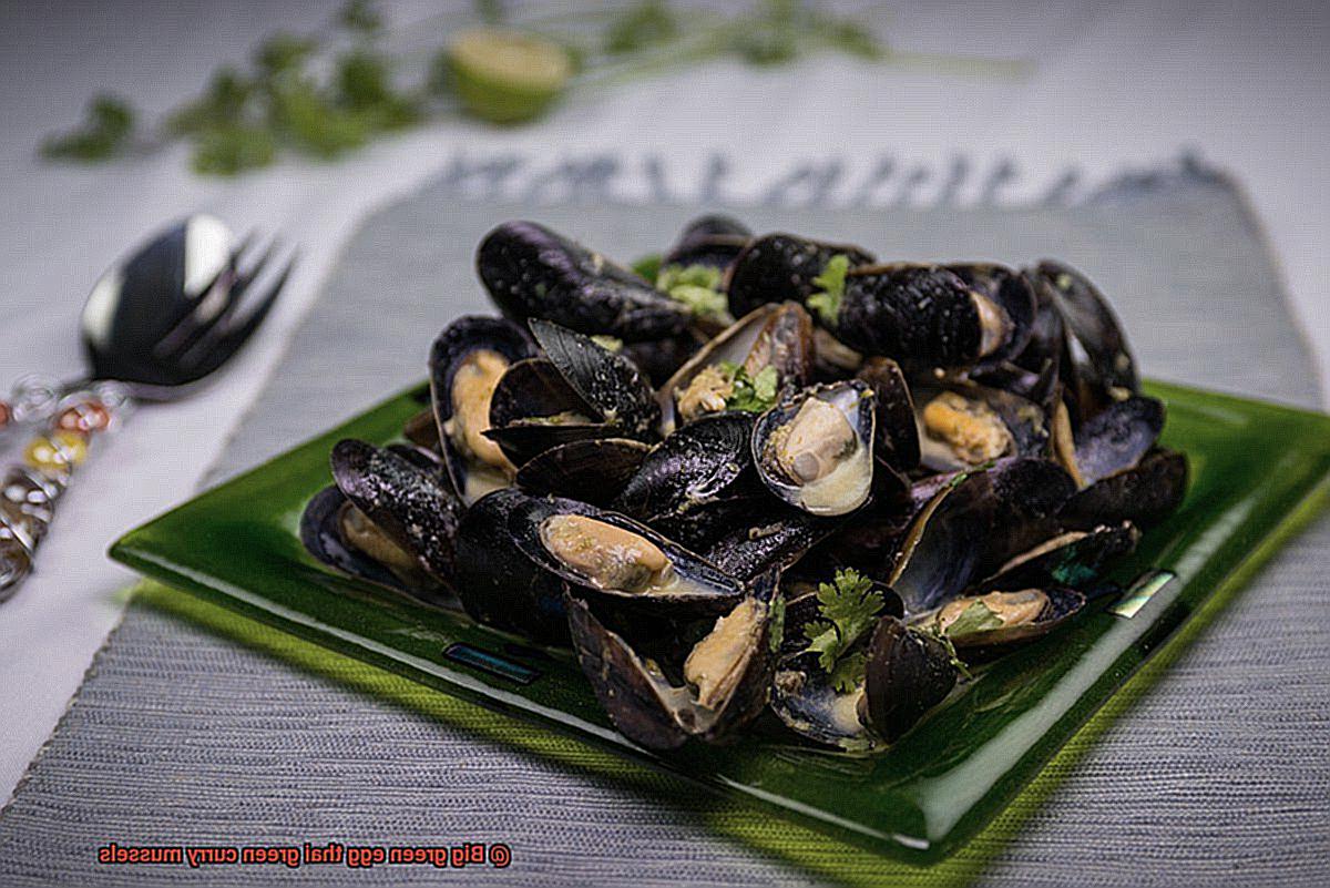 Big green egg thai green curry mussels-11