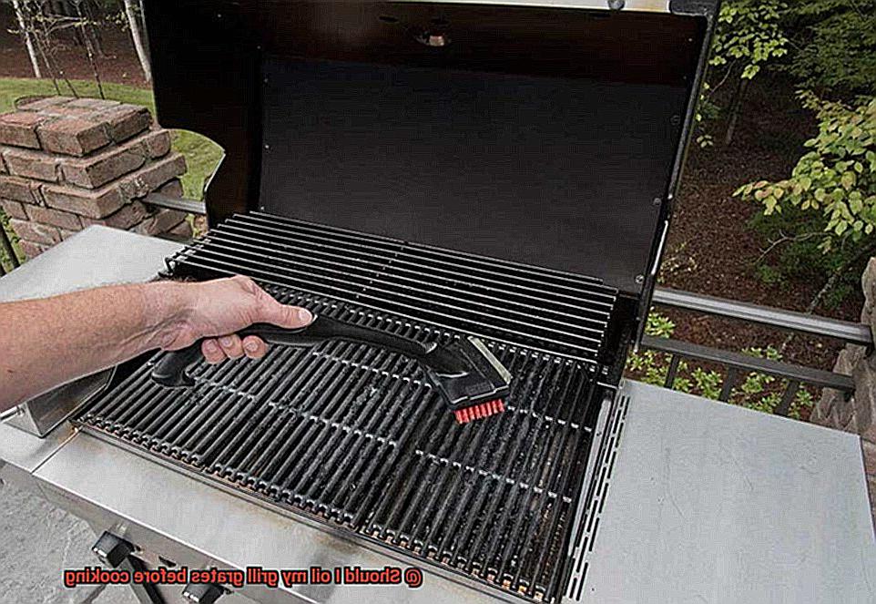 Should I oil my grill grates before cooking-2