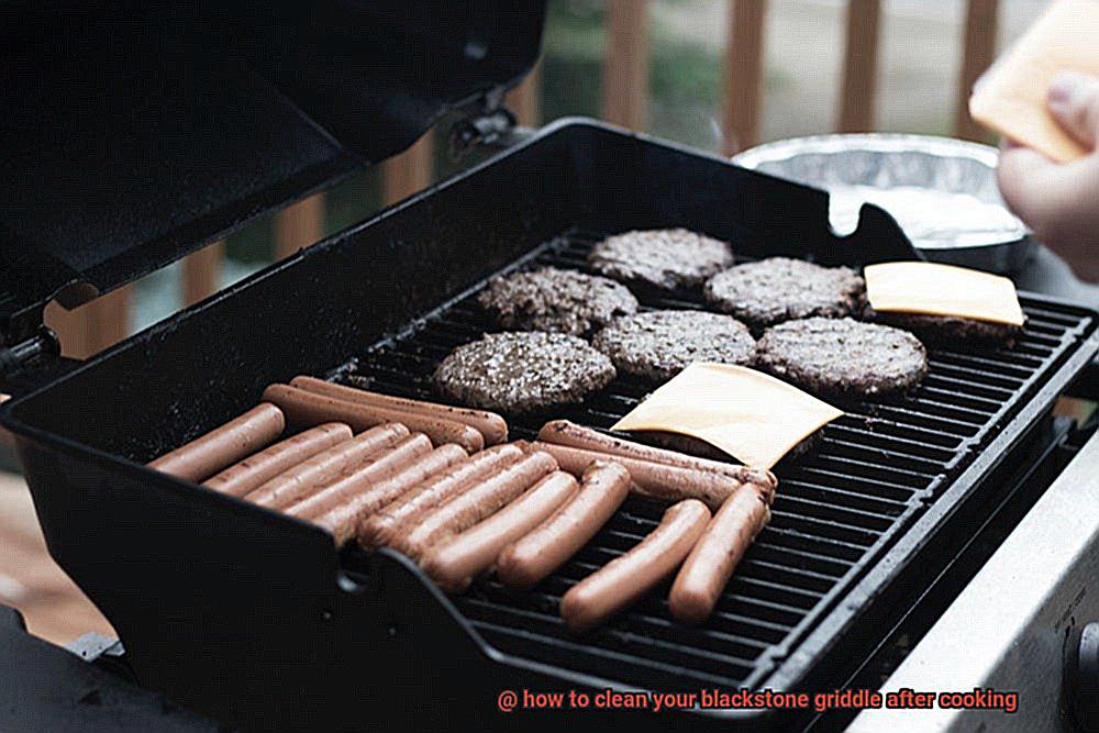 how to clean your blackstone griddle after cooking-3