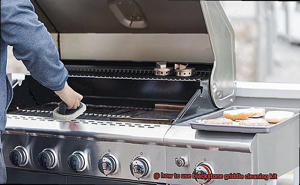 how to use blackstone griddle cleaning kit-7