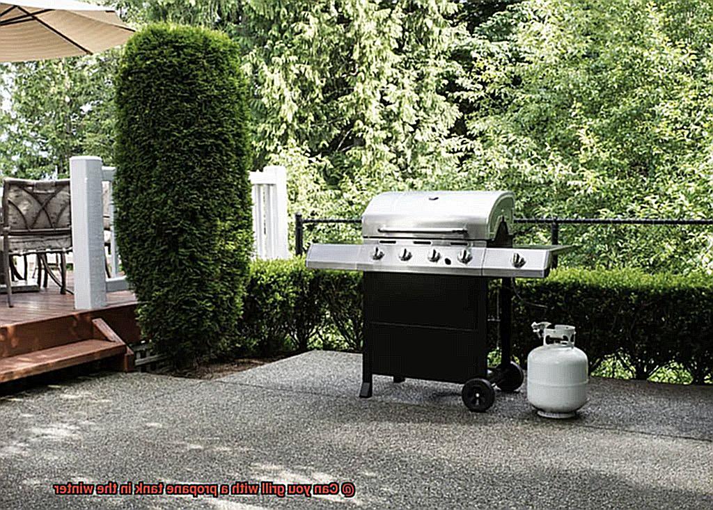 Can you grill with a propane tank in the winter-4
