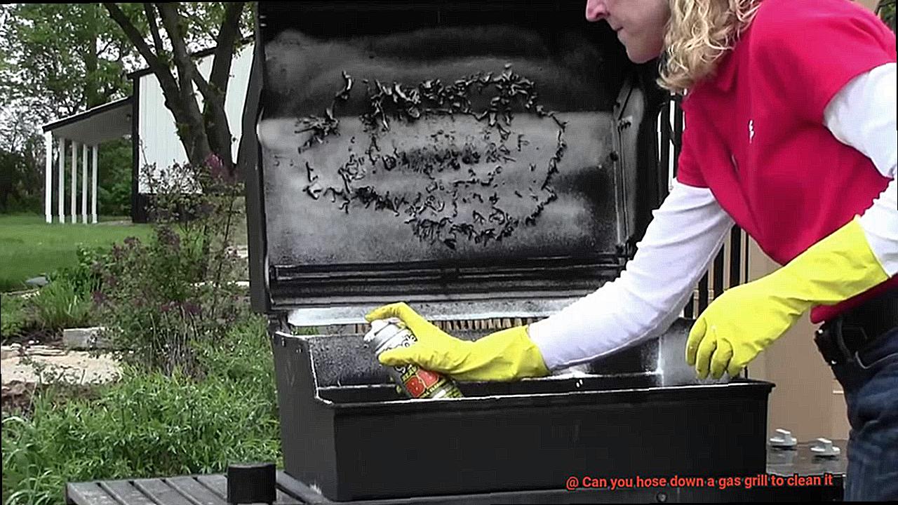 Can you hose down a gas grill to clean it-10