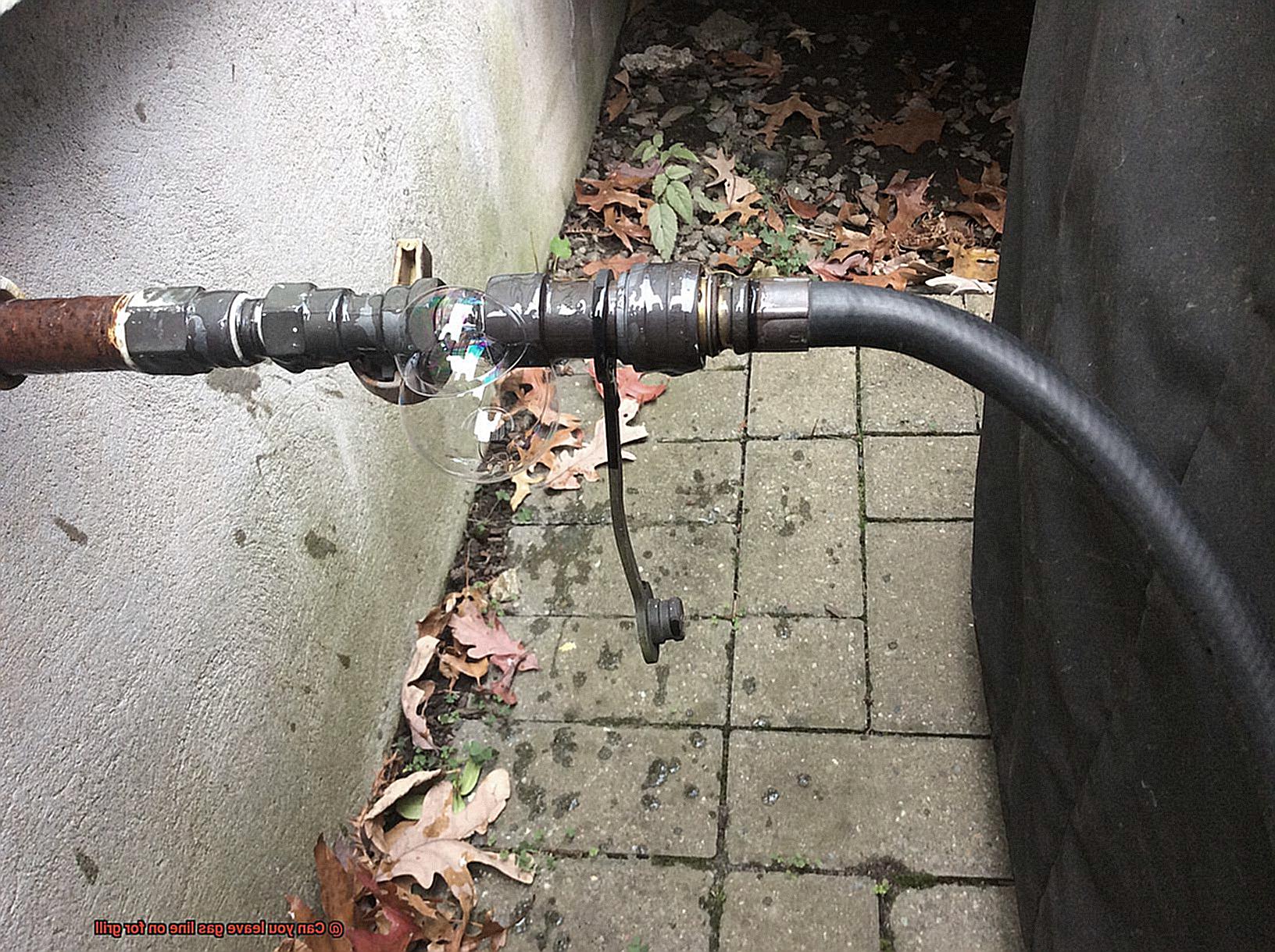 Can you leave gas line on for grill-3