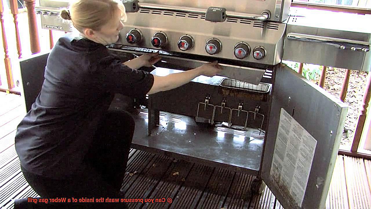 Can you pressure wash the inside of a Weber gas grill-4