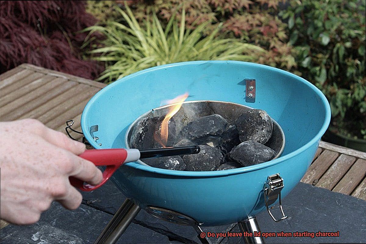 Do you leave the lid open when starting charcoal-4