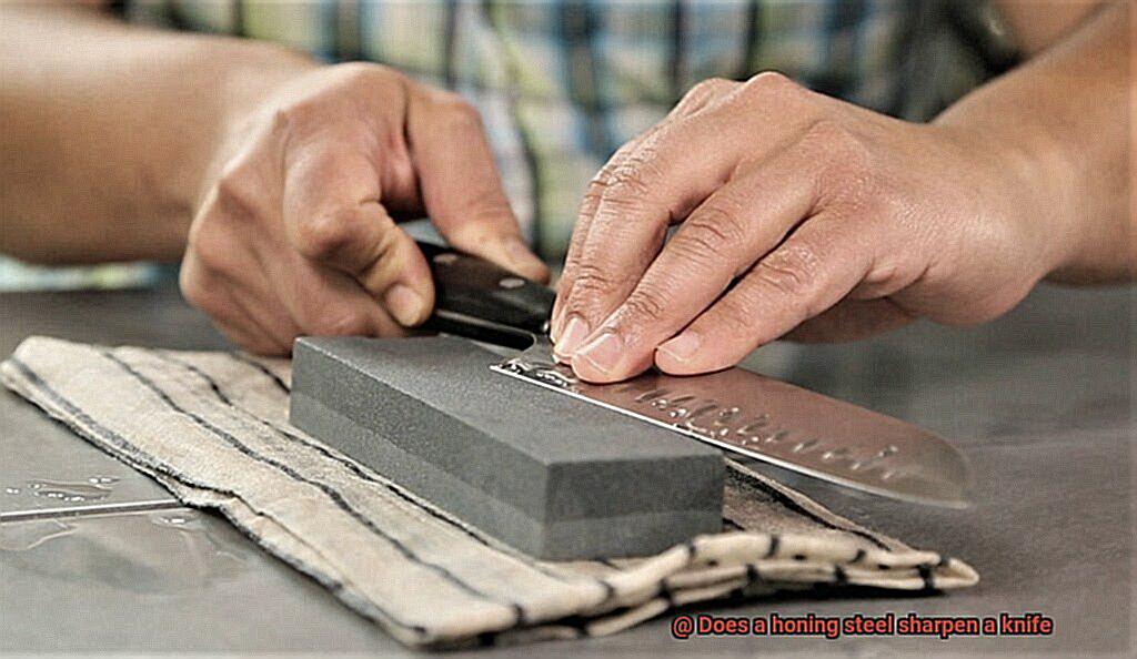 Does a honing steel sharpen a knife-3