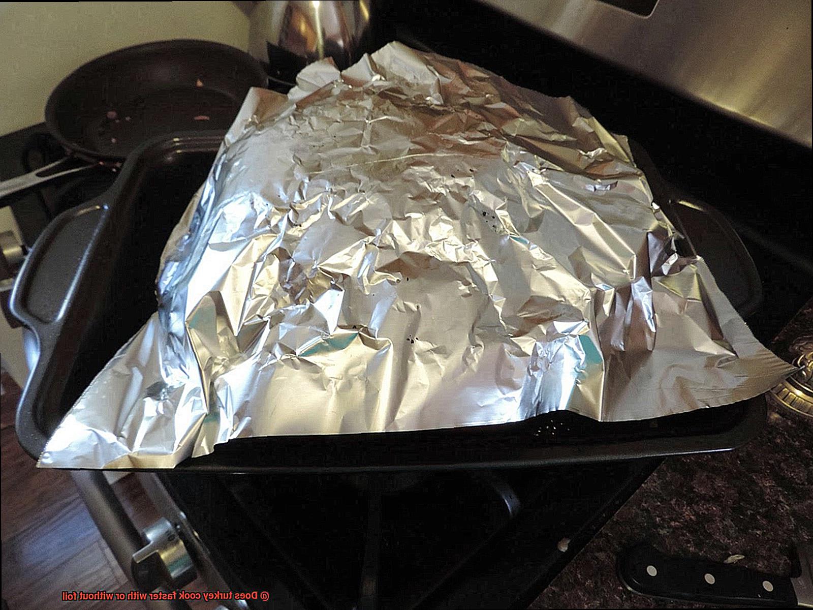 Does turkey cook faster with or without foil-3