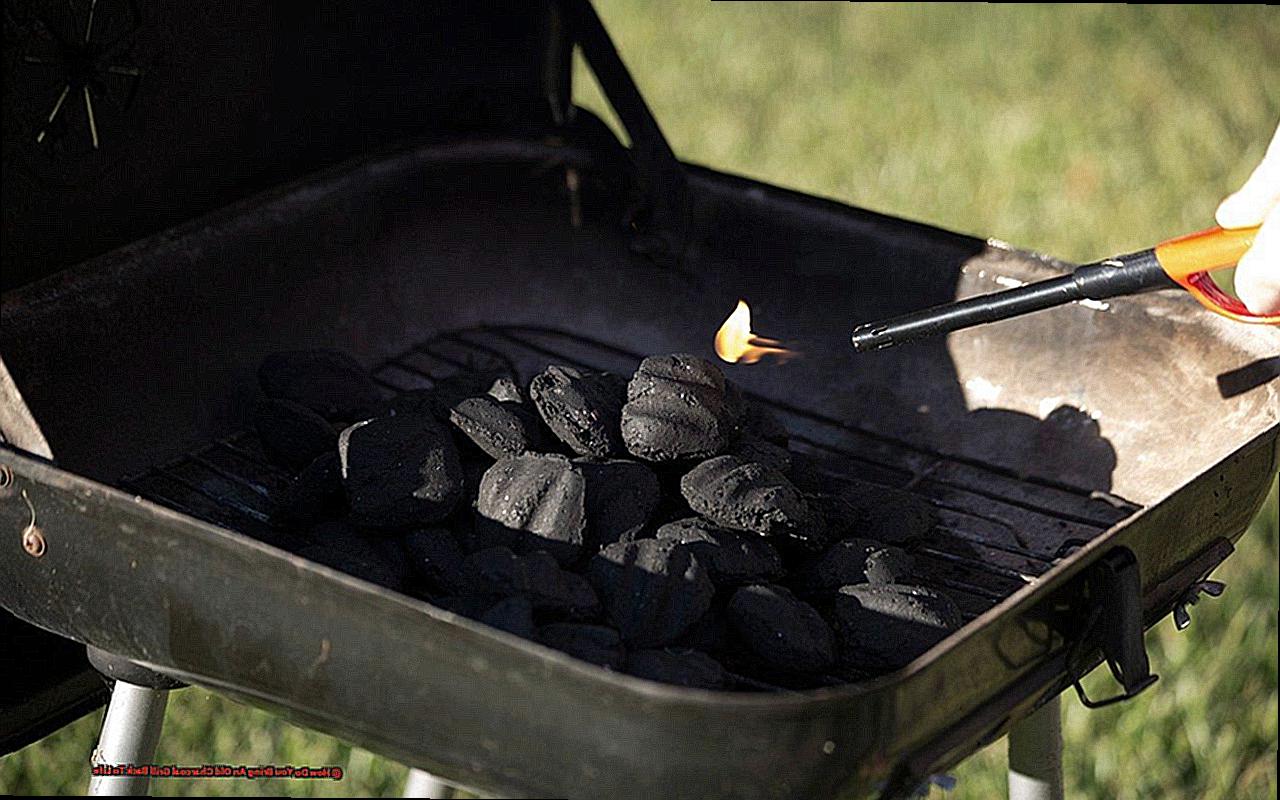 How Do You Bring An Old Charcoal Grill Back To Life-2